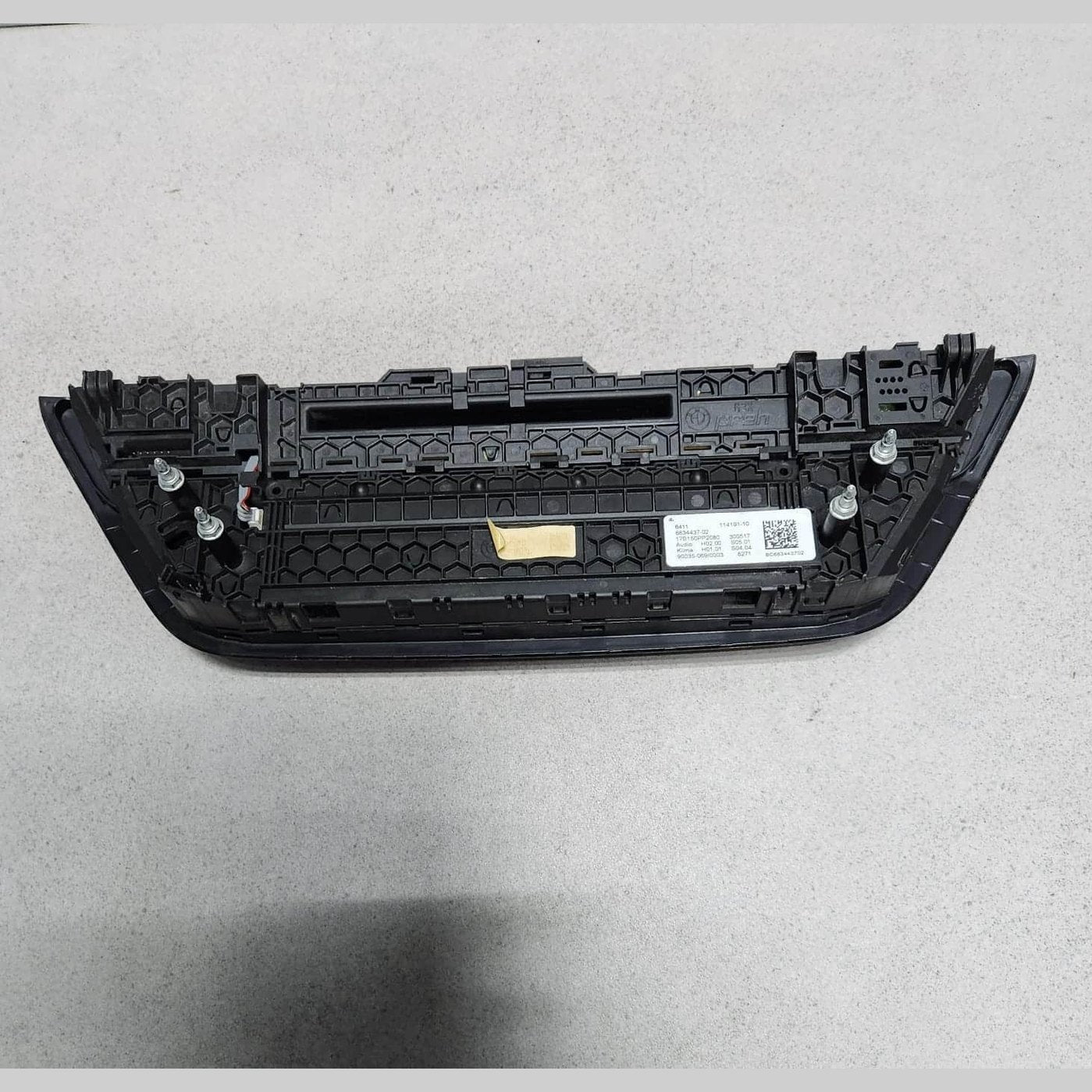 2018-2020 BMW 530e Climate Control Panel 6834437 530E and 530i