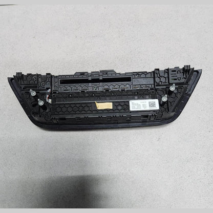 2018-2020 BMW 530e Climate Control Panel 6834437 530E and 530i