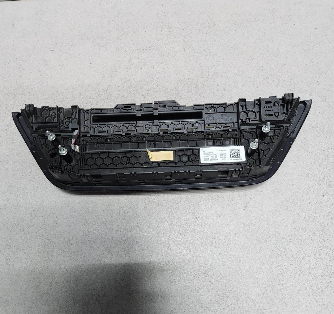 2018-2020 BMW 530e Climate Control Panel 6834437 530E and 530i