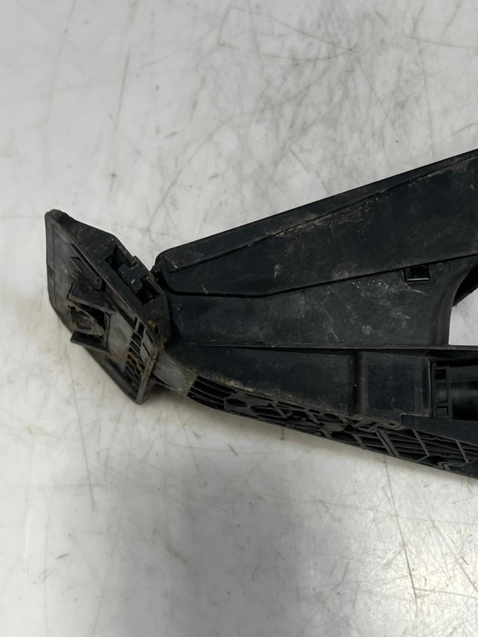 2011 BMW 328i E90 E60 F07 F25 E70 X5 GAS/ Accelerator Pedal MODULE 6852644 OEM