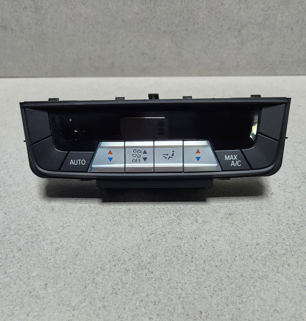 2020-2023 BMW M8 Climate Control Panel Rear 9462514 F93 M8 G05 G06 G07