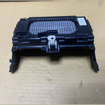 Bild in die Galerieansicht laden, 2020-2022 BMW M8 Wireless Charging Module 6801509 G30 530 and 540