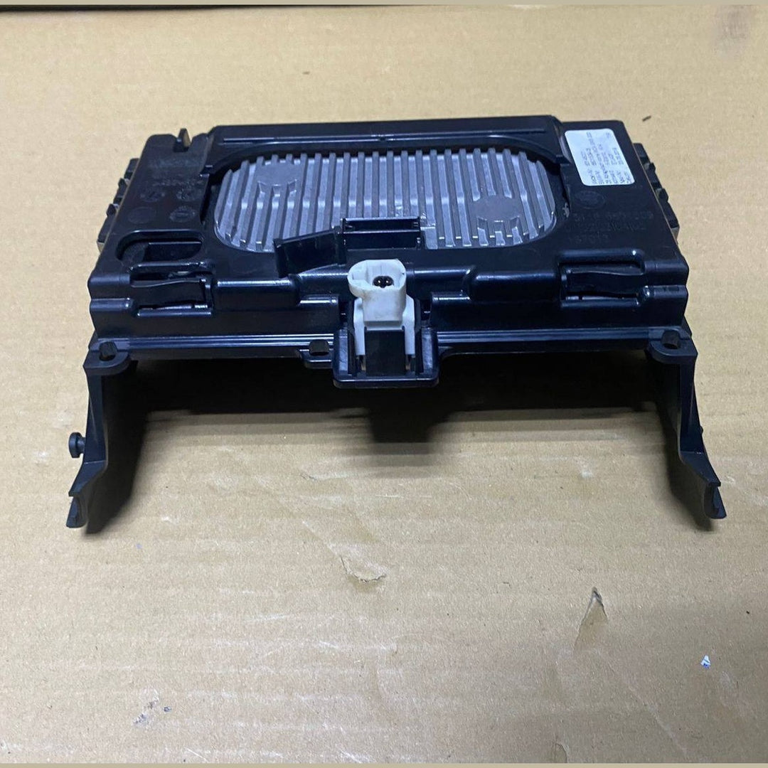 2020-2022 BMW M8 Wireless Charging Module 6801509 G30 530 and 540