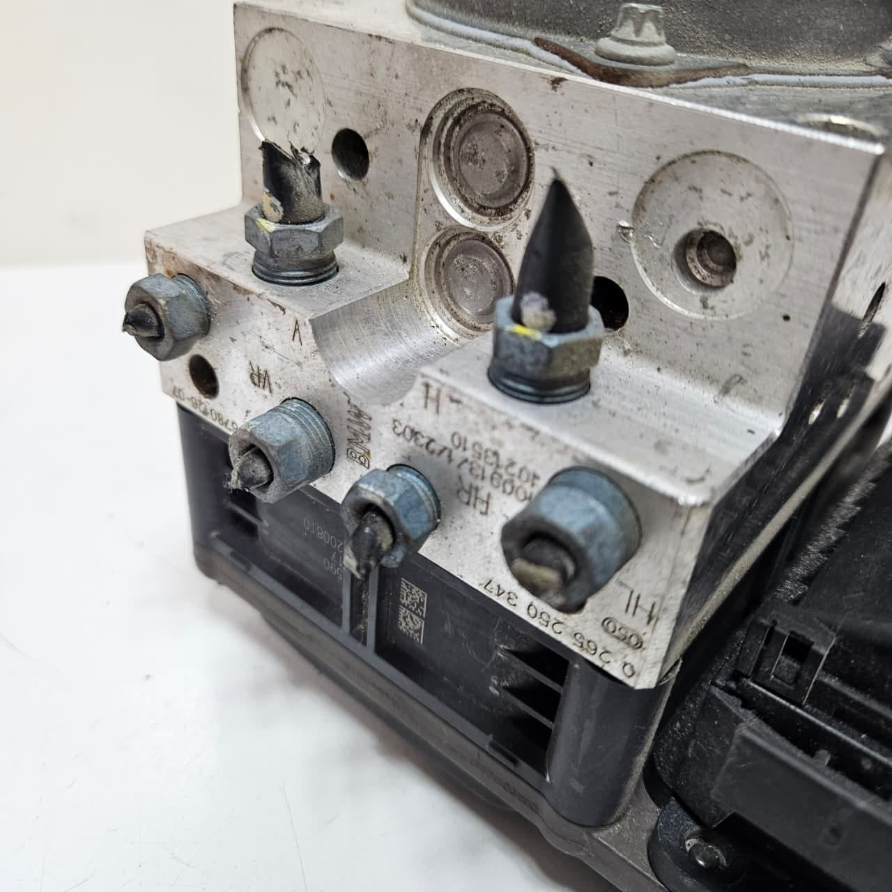 2011-2014 BMW X5 X6 E70 E71 ABS Brake Pump Module 6798284 USED