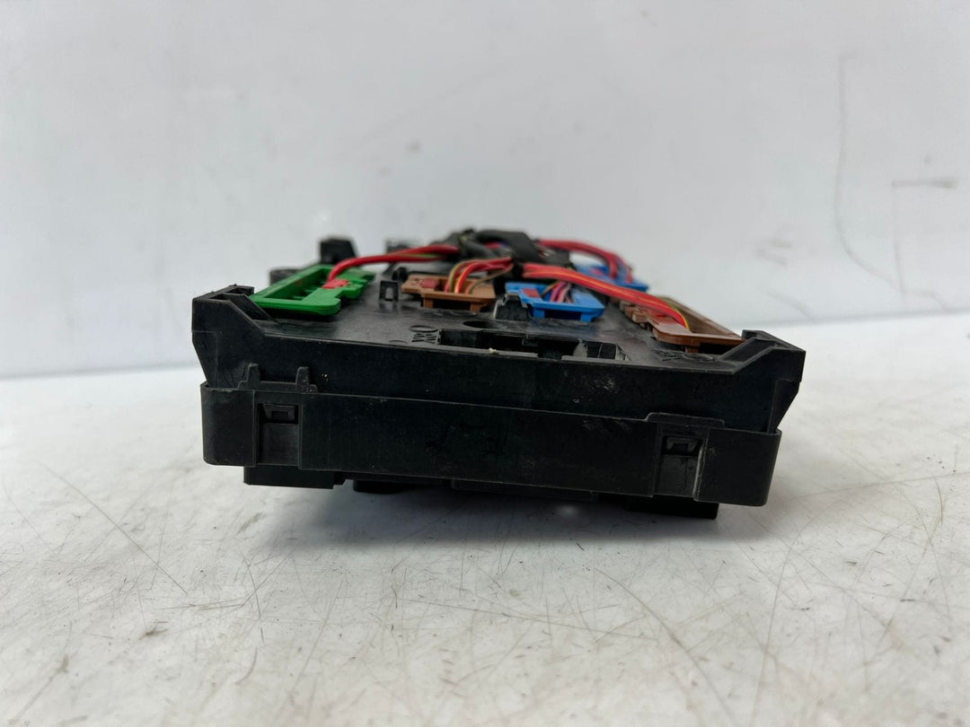 2017-2023 BMW 530i 5' 6' 7' M3 M4 M5 Rear Power Distribution Fuse Box 8713127 