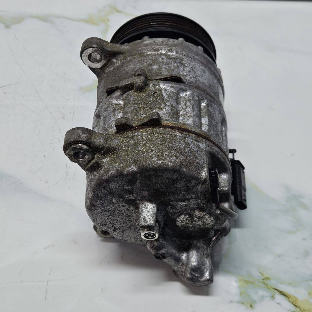 2021-2023 BMW 540i Air Conditioning Compressor Assembly 7948809