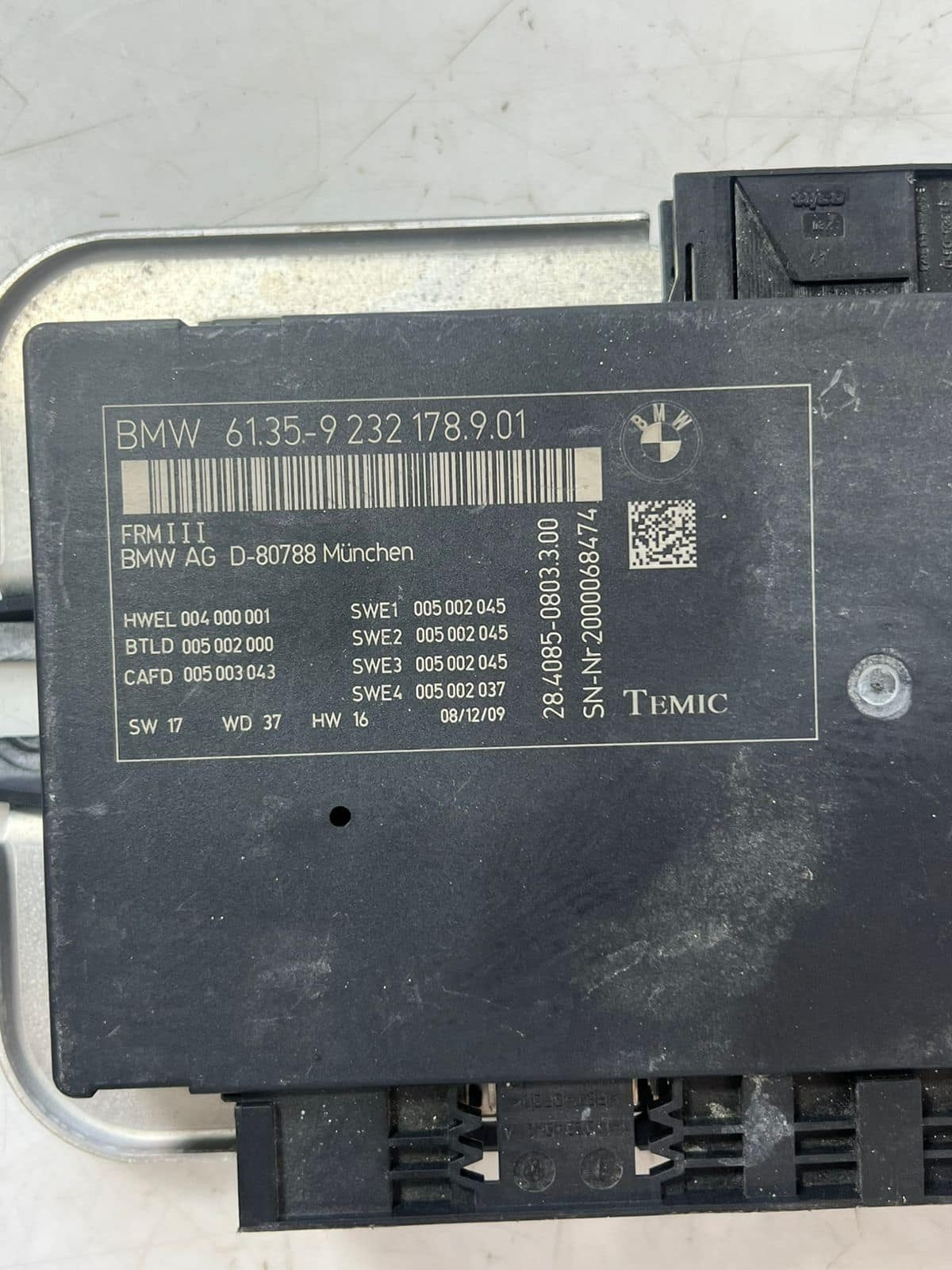 2011-2017 BMW F01 F02 F03 F04 F10 F07 F12 740i Footwell Control Module 9232178