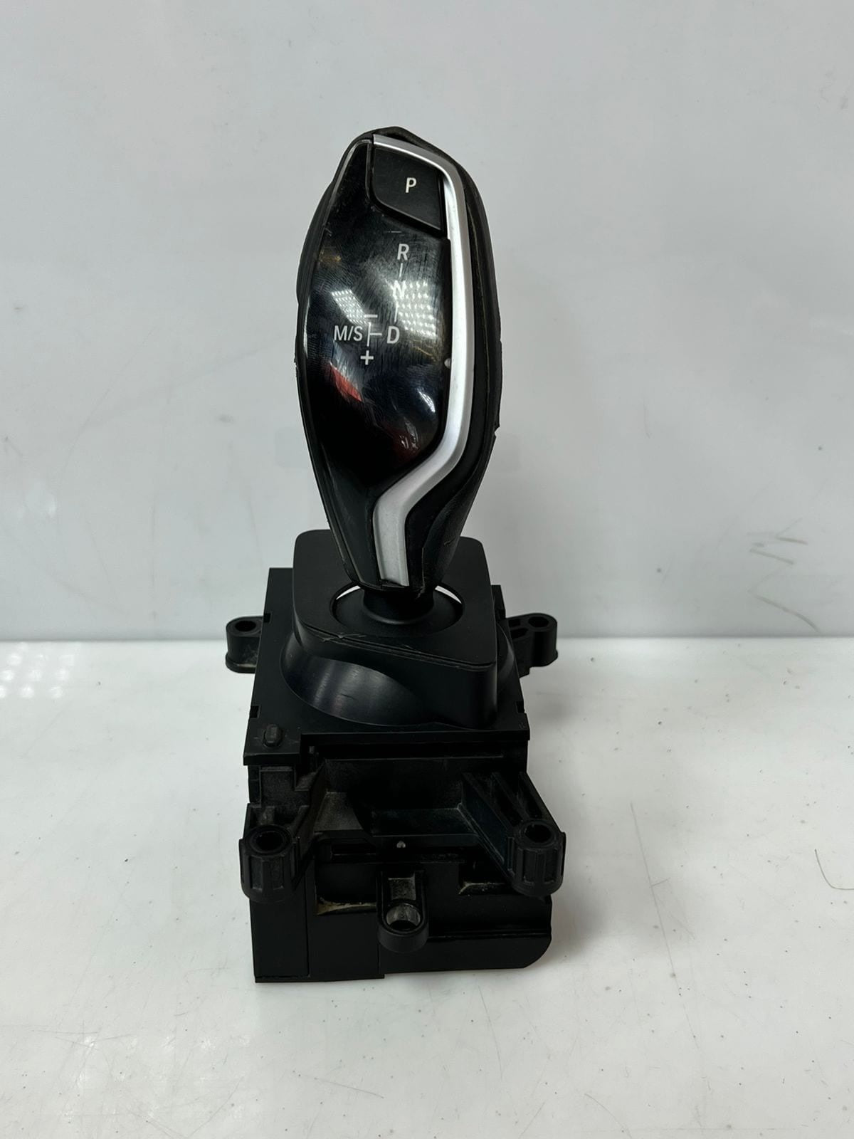 2020-2022 BMW 740i 7 Series G11 and G12 Gear Selector Switch 9458747 OEM