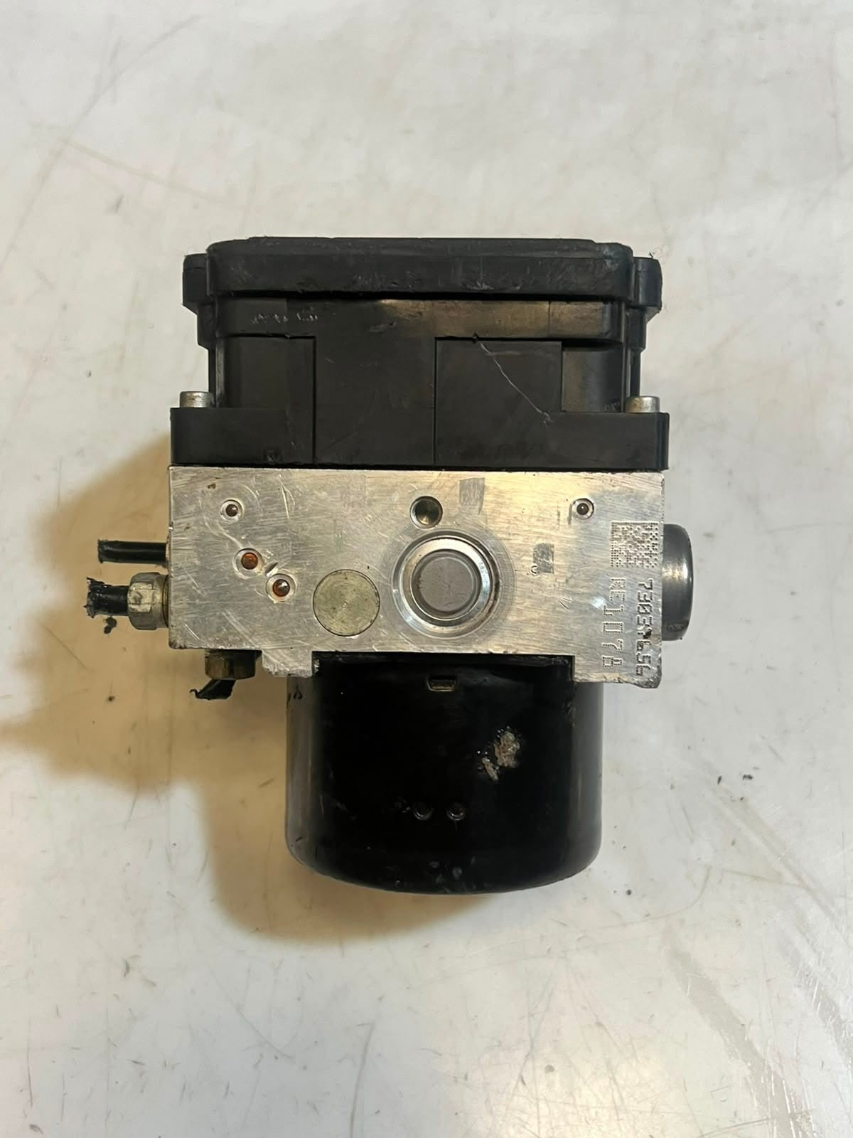 2007-2010 BMW E90 E91 E92 328i ABS HYDRAULIC Pump Module 6778485 OEM