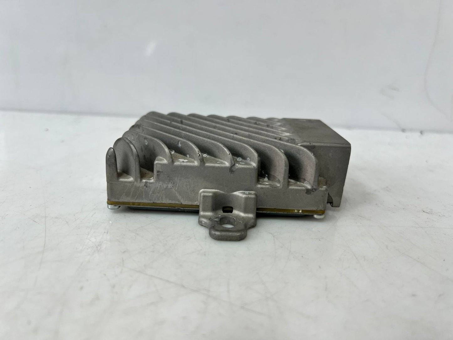 2011-2016 BMW F10 528i 535i 550i Harman Becker AMP Amplifier 932655501 OEM