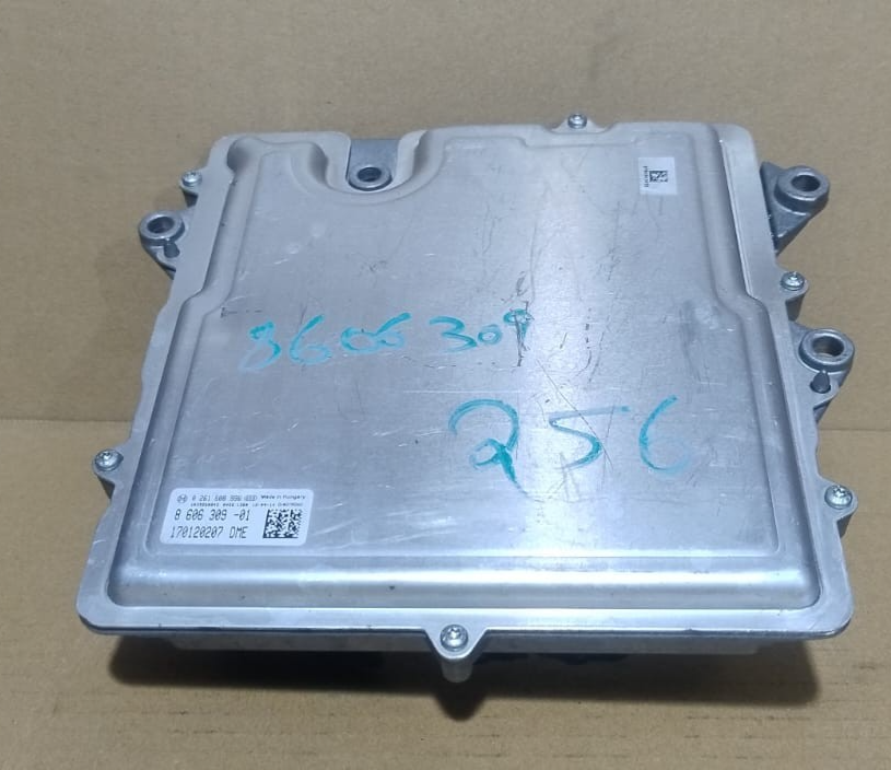 OE BMW F06 F20 F30 F25 X3 ENGINE CONTROL UNIT ENGINE CONTROLLER DME 8606309