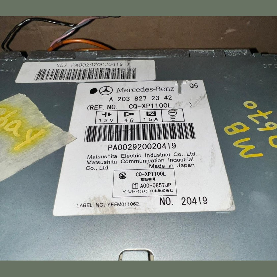 2003-2006 Mercedes W203 C-Class Radio Audio Head Unit CD Player A203 8272342 OEM
