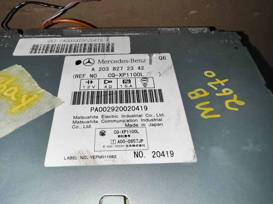 2003-2006 Mercedes W203 C-Class Radio Audio Head Unit CD Player A203 8272342 OEM