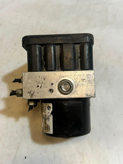 2007-2009 BMW 3 Series E90 E91 328i ABS HYDRAULIC Pump Control Module 6777159
