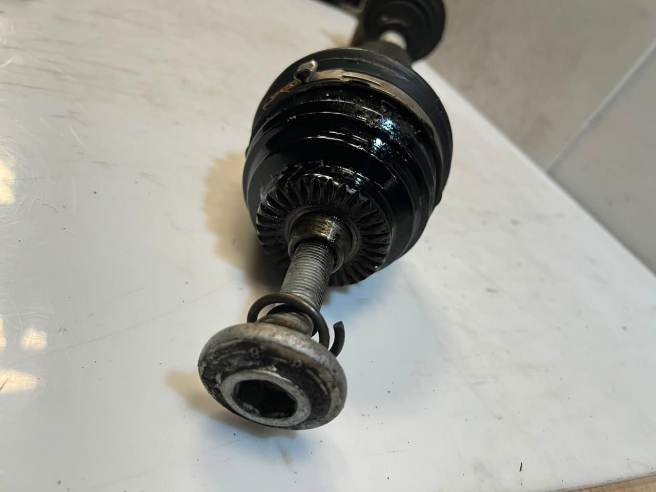 2015-2022 BMW 1' 2' F45 F46 X1 F48 F52 X2 F39 Front Driveshaft 8657704 OEM