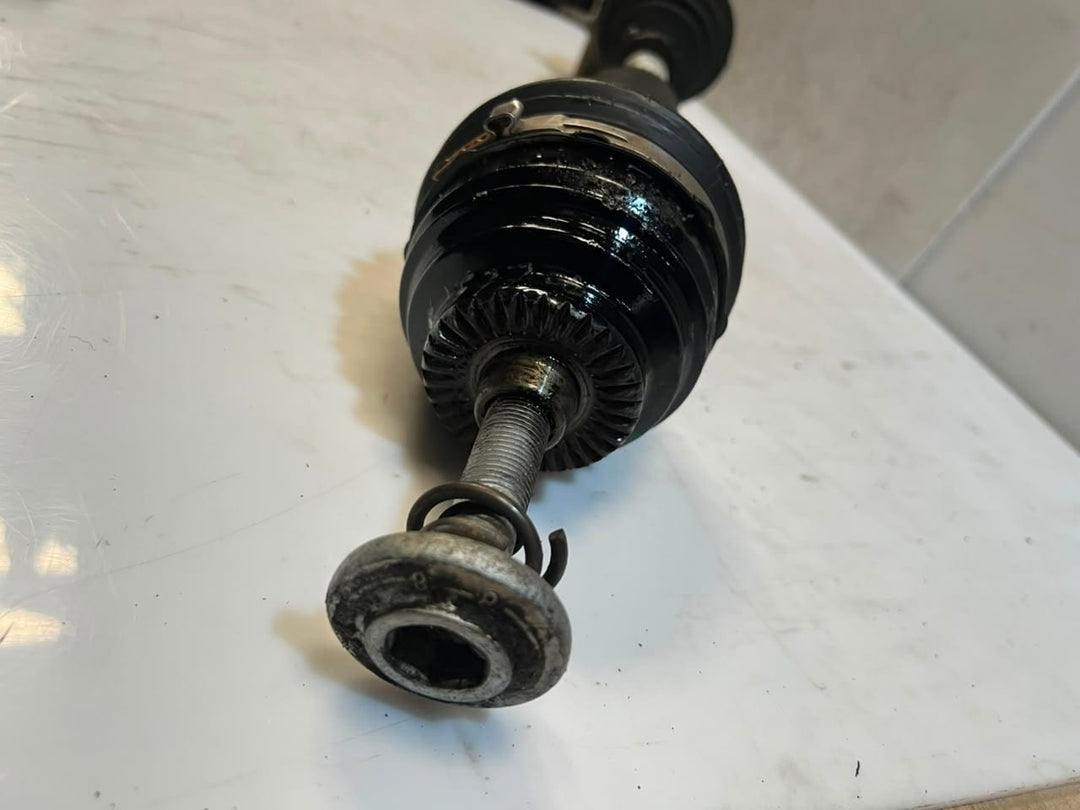 2015-2022 BMW 1' 2' F45 F46 X1 F48 F52 X2 F39 Front Driveshaft 8657704 OEM