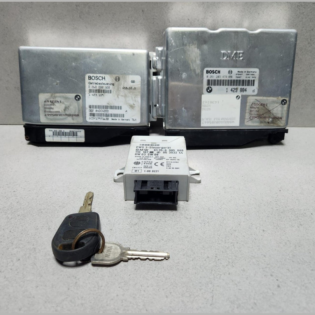 1997 BMW 540i Engine Control Unit 1429884 E39 V8 SINGLE VANUS ECU SET 