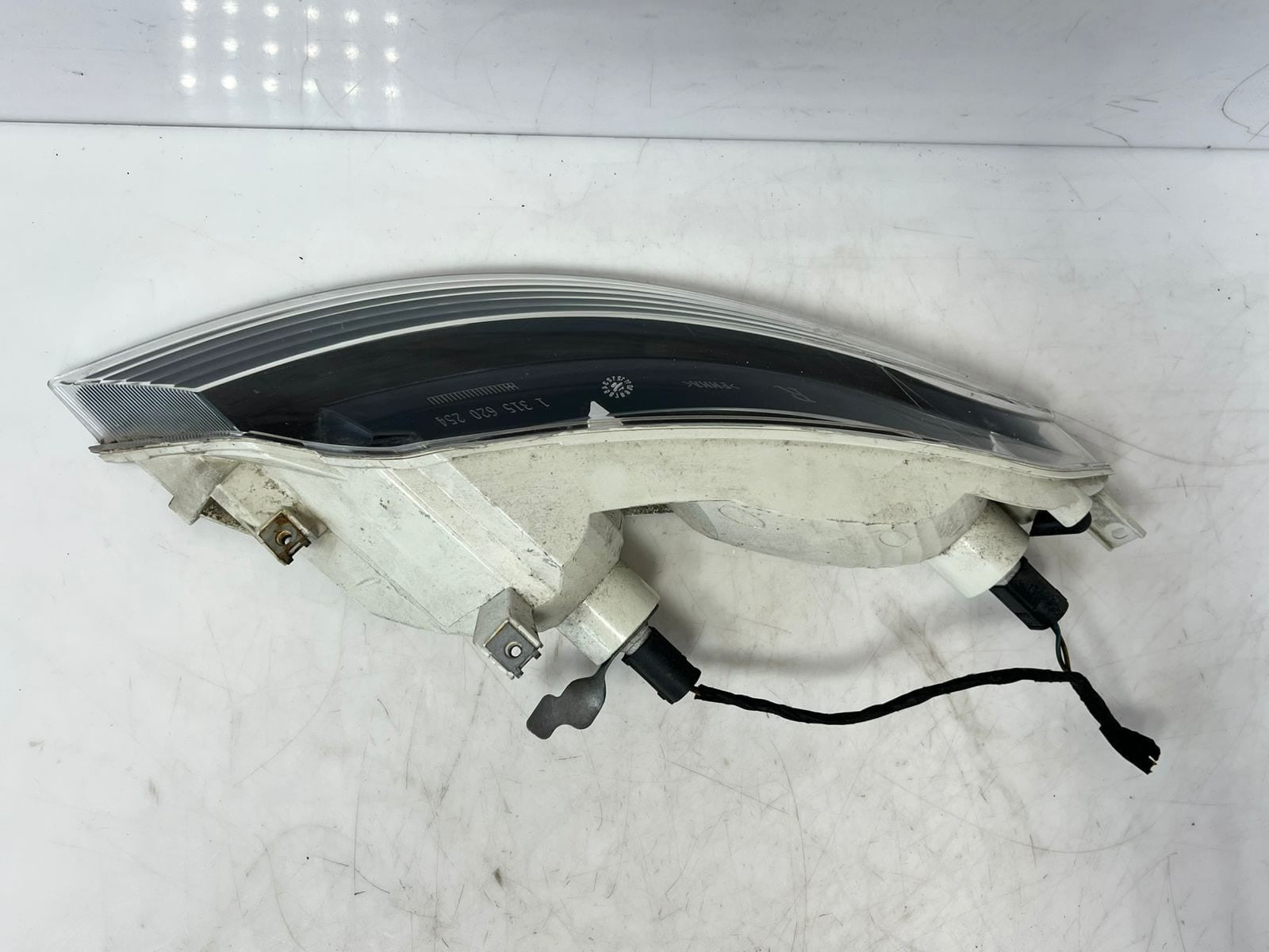 BMW 6 Series E63 E64 Front Right SIDE Turn Indicator Light 7165806 OEM