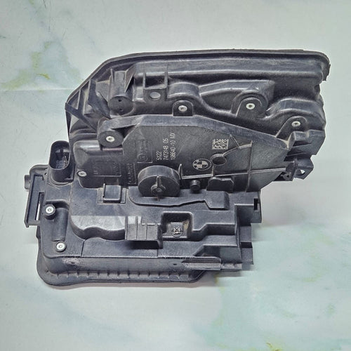 BMW X3 G01 18d X-Line 7473148 Türschloss hinten rechts OEM