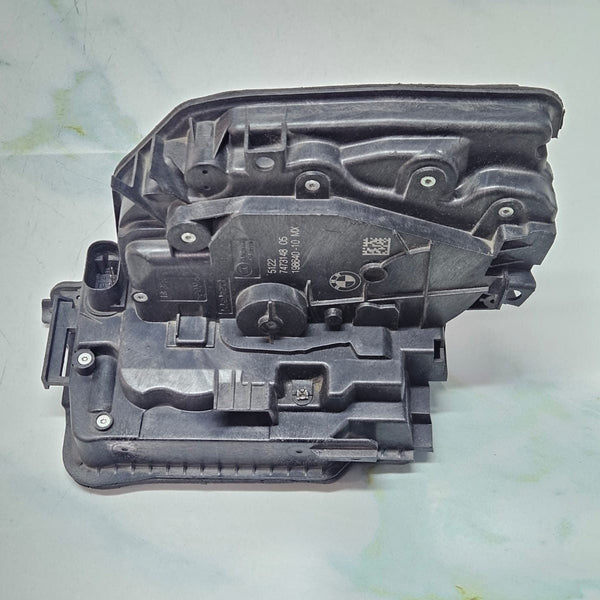 BMW X3 G01 18d X-Line 7473148 system lock rear right door lock OEM