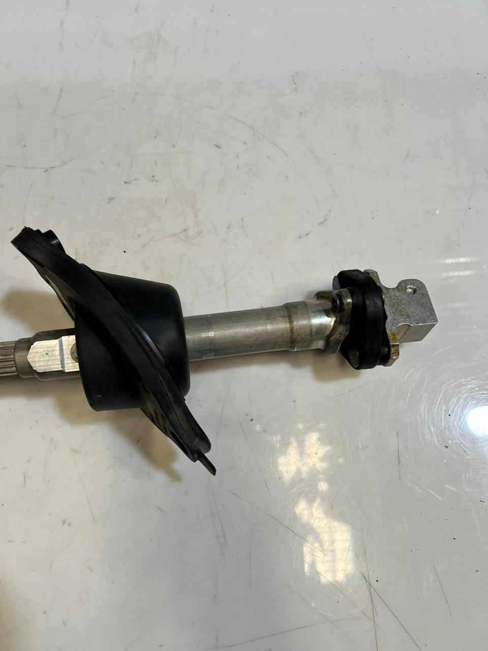 2022-2024 BMW iX I20 xDrive40 Steering Shaft 5A81E80 OEM