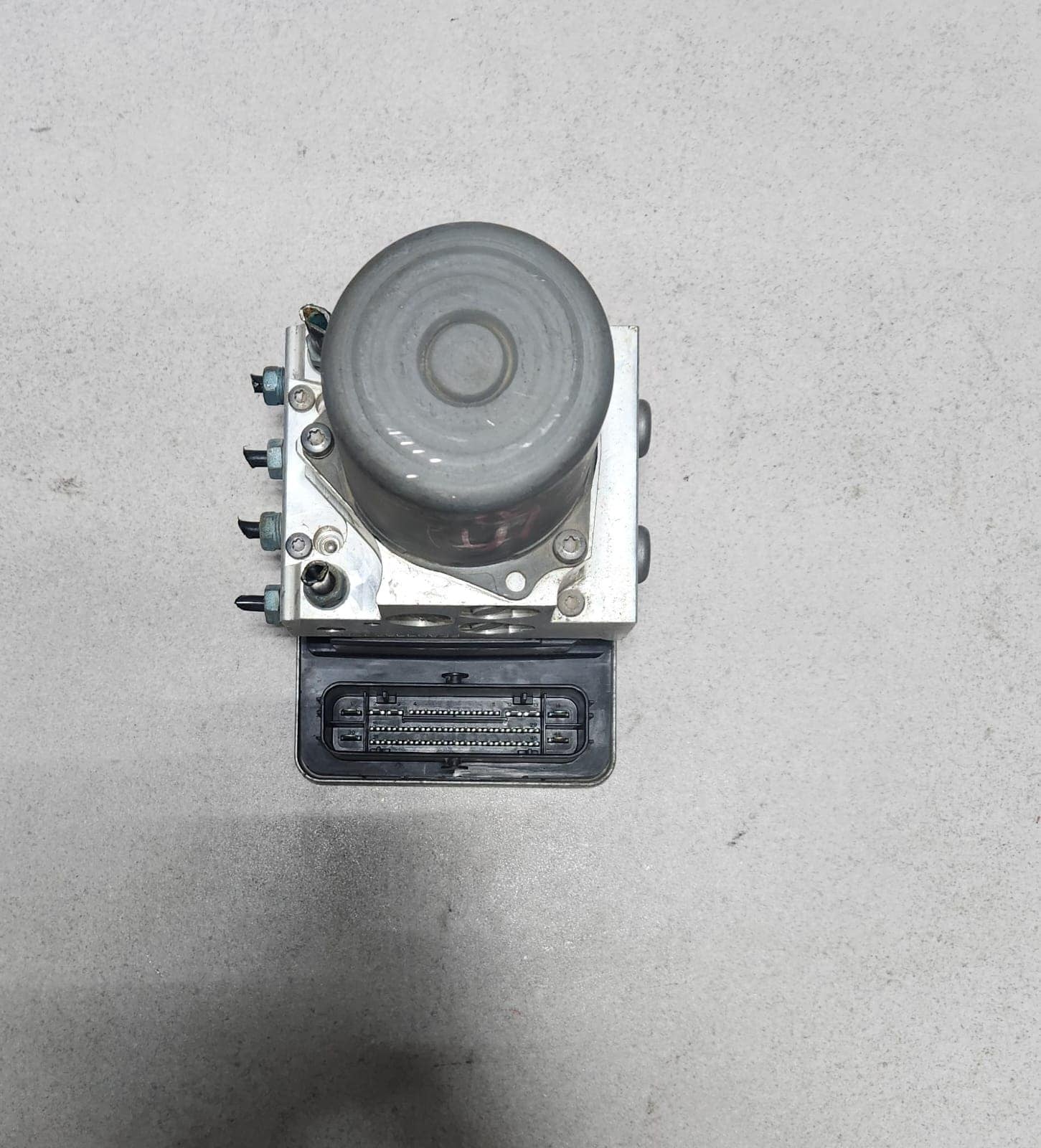 2017-2020 BMW 540i Abs Pump Control Module Unit 6893768 530i  M550i and X3 G01