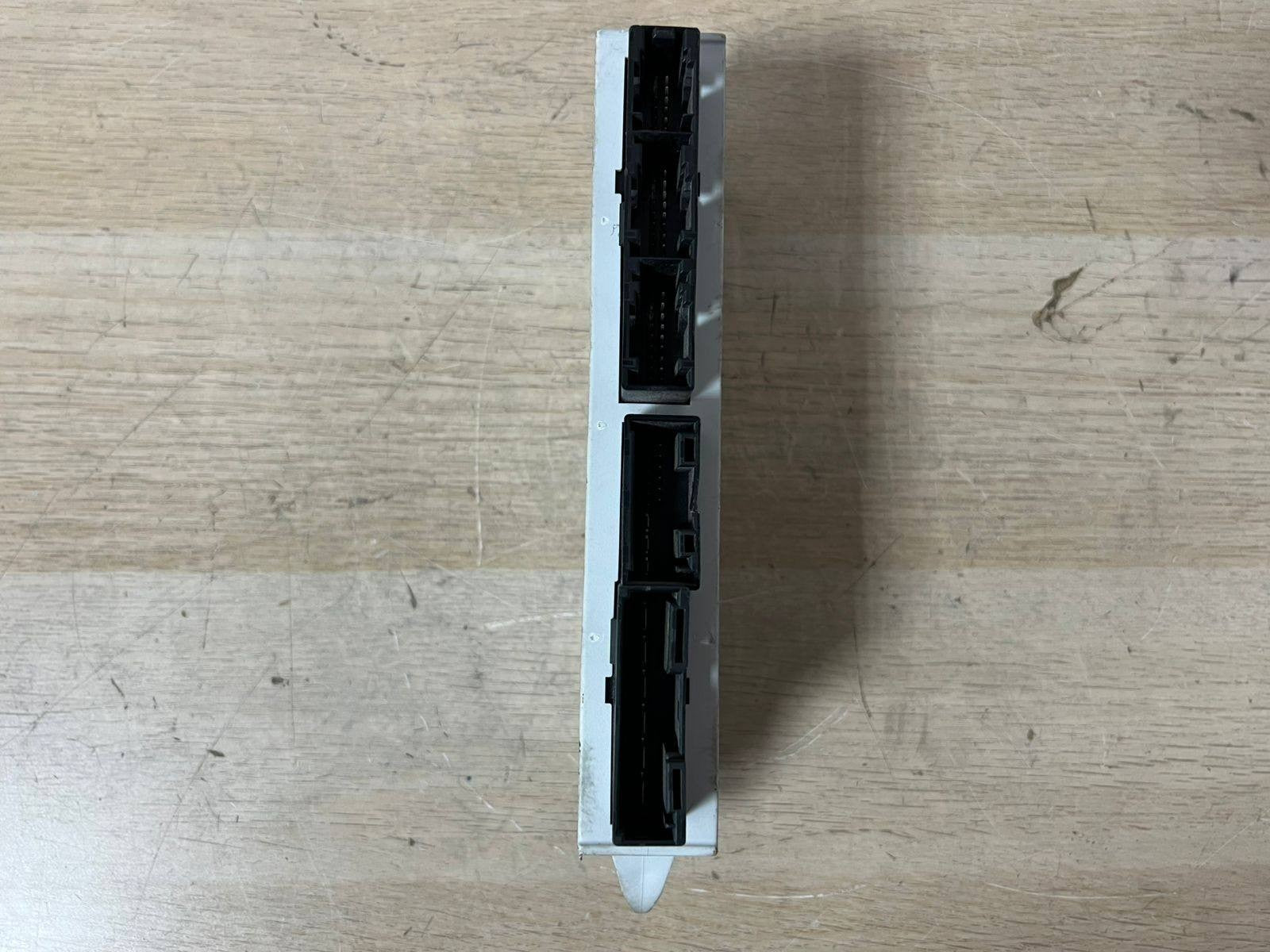 2004 BMW 745Li Door Control Module 6947122 7 Series E65 E66 E67