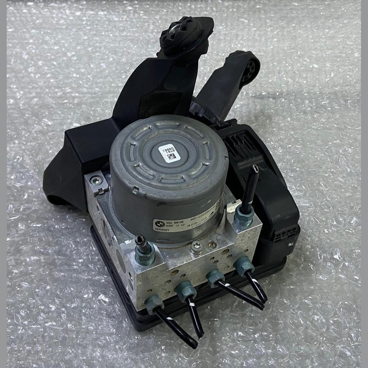 OEM BMW i3 0.6 Hybrid 125Kw ABS Pump Assembley 6883348 6883347