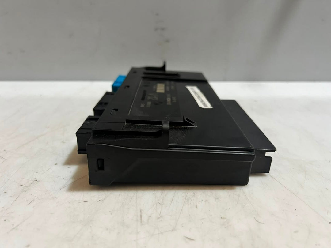 BMW 528i F07 5 Series GT M6 535i Body Control Module BCM Junction Box 9228495