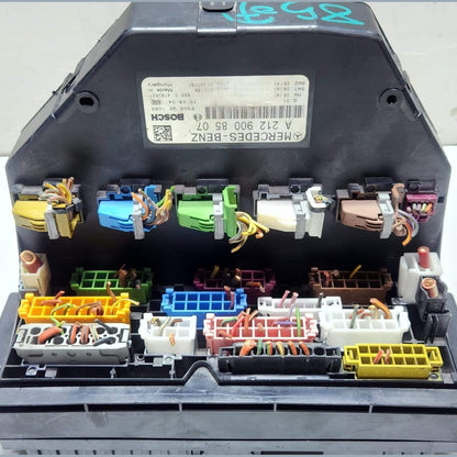 2009-2013 Mercedes-Benz E350 SAM Control Unit Fuse Box A2129008507 W212 OEM