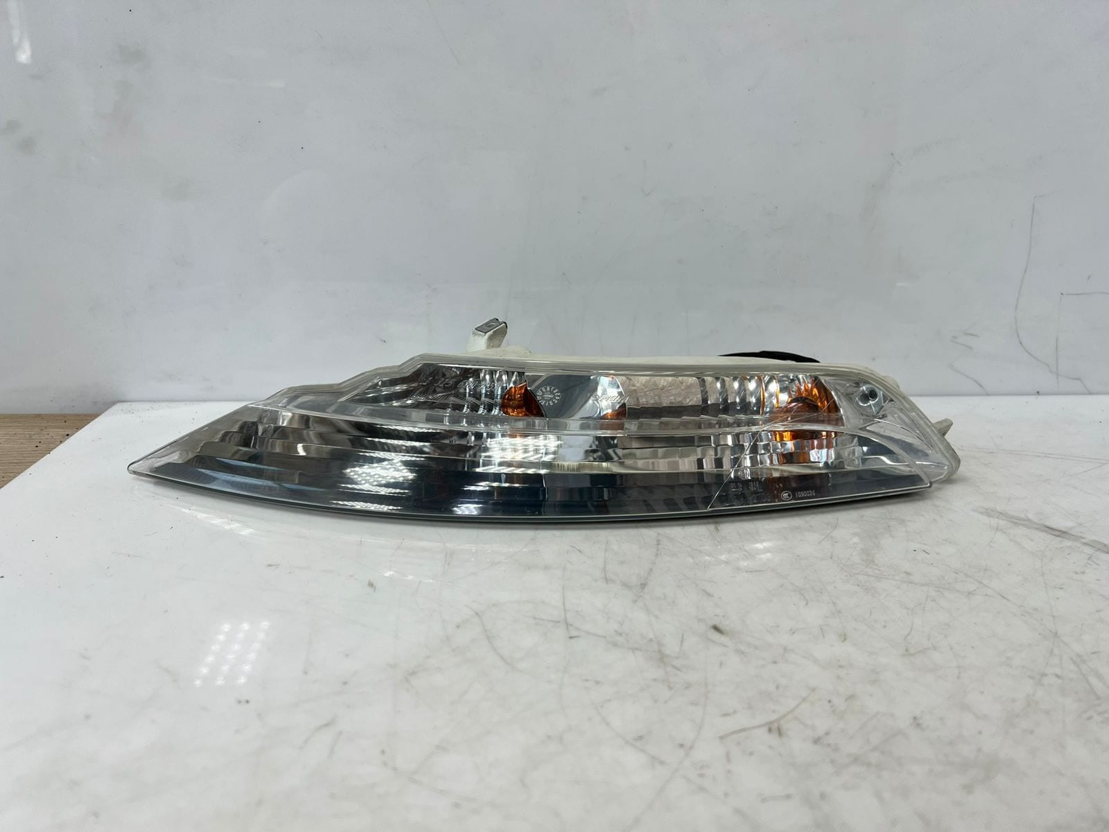 2007 BMW 650i 6 Series E63 Front Left Turn Indicator LIGHT 7165805 OEM