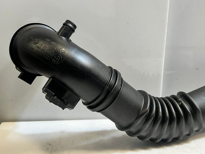 2012-2016 BMW Z4 E89 N20 X1 2.0i E84 AIR LINE DUCT Intercooler Hose 7607941 OEM