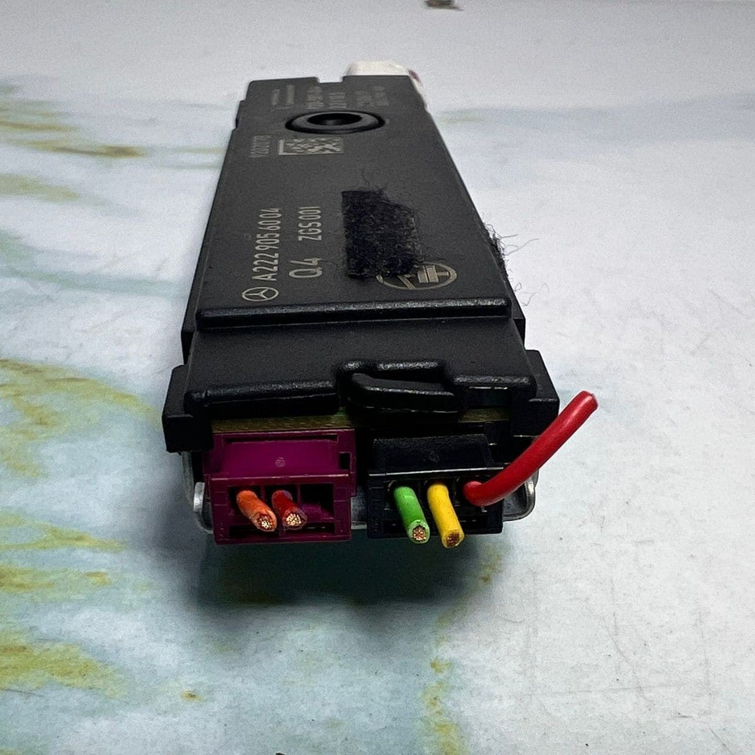 Mercedes Antenna Amplifier A2229056004 W166, A-Class W176, and B-Class W246 CLA