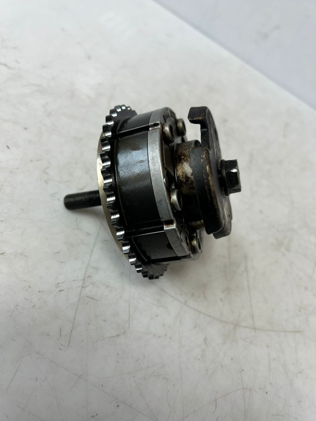 2007-2011 BMW 335i 135I 740I Z4 N54 E60 Intake Camshaft Adjuster 7540347 OEM