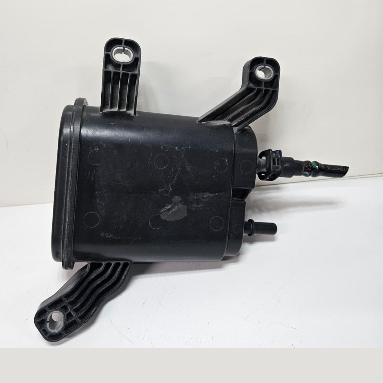 OEM BMW 5 Series G30 5 GT F07 Activated Charcoal Filter 7371249