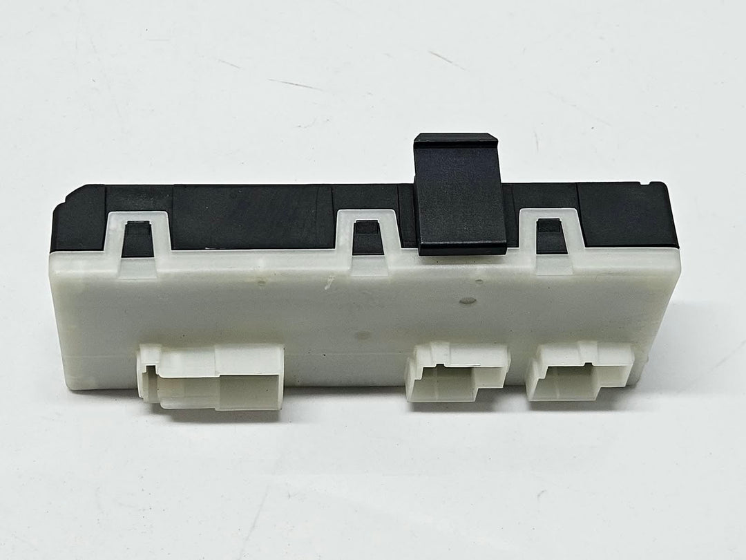 7448871-2015-2019 BMW 750i G12 B58 RHD Tailgate Control Module OEM