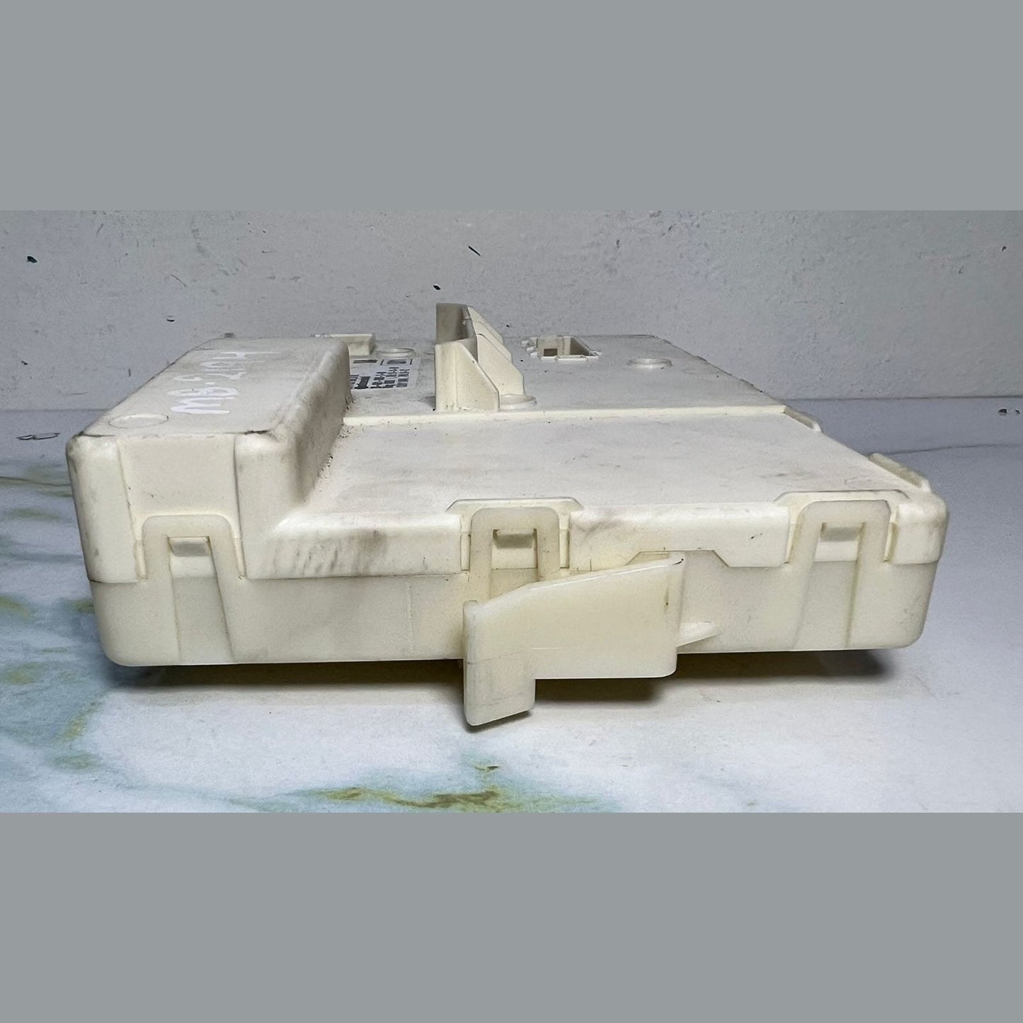 2010-2015 Mercedes-Benz E350 Door Control Module A2079004400 E-Class E350 E550