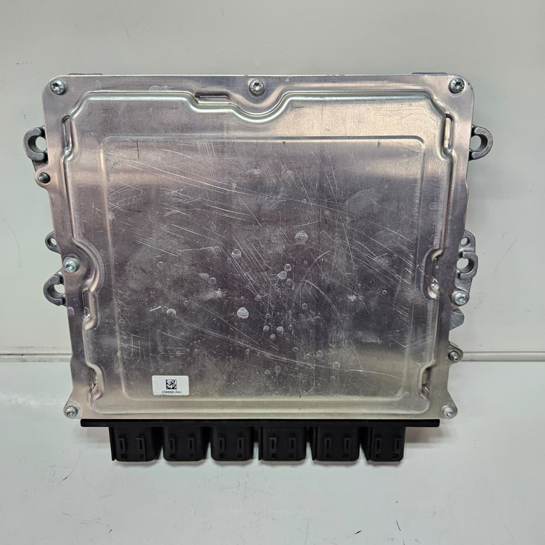8740302-2018 BMW 7 Series G11 G12 530e 2.0 Engine Control Unit ECU DME Key Set 