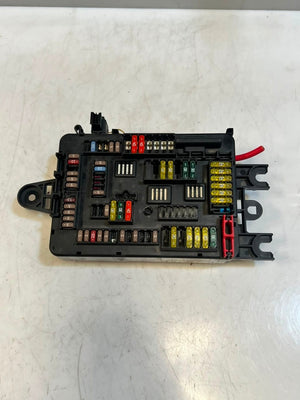 2012-2016 BMW 3 Series F30, F31, F35 328i 2.0 Diesel 135kw Fuse Box 9261110