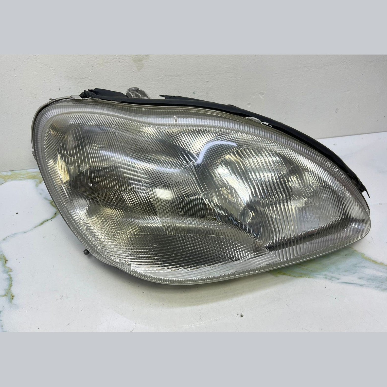 2000-02 Mercedes W220 S-Class Front Right Side Head light Headlamp A220 8200661