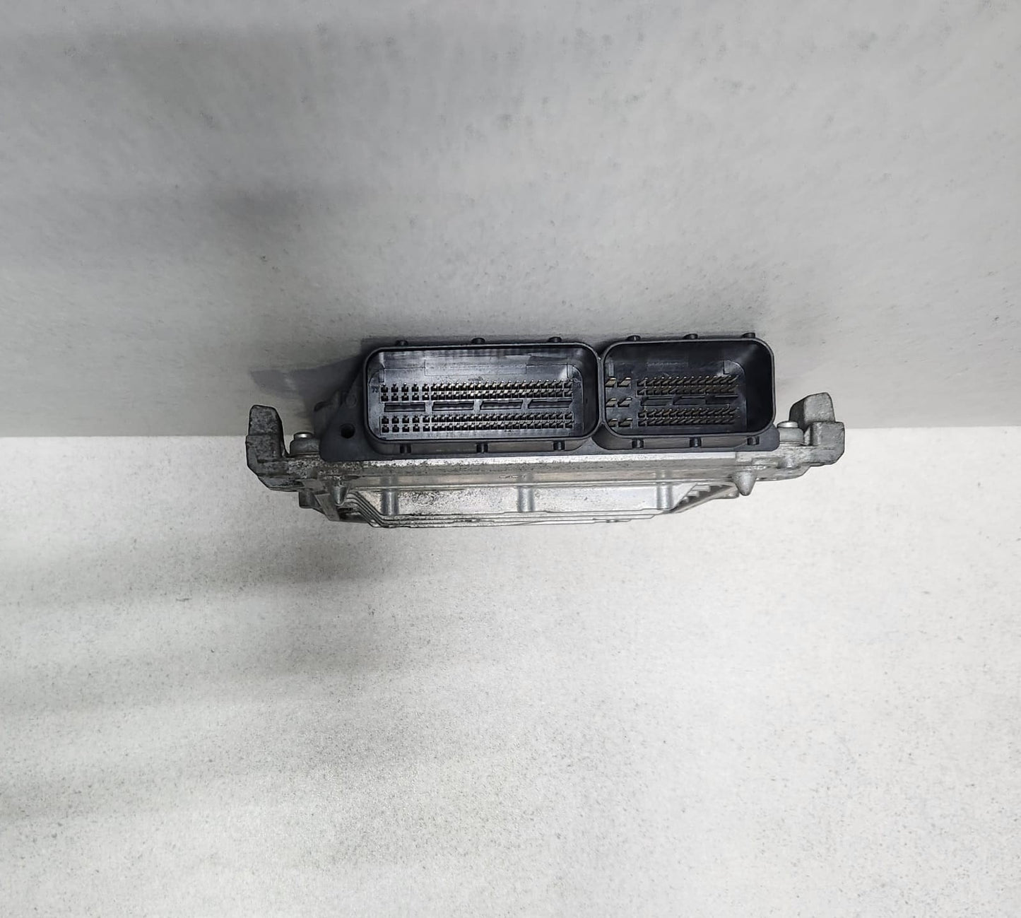 2012-2015 Mercedes-Benz B180 Engine Control Unit A2709000600