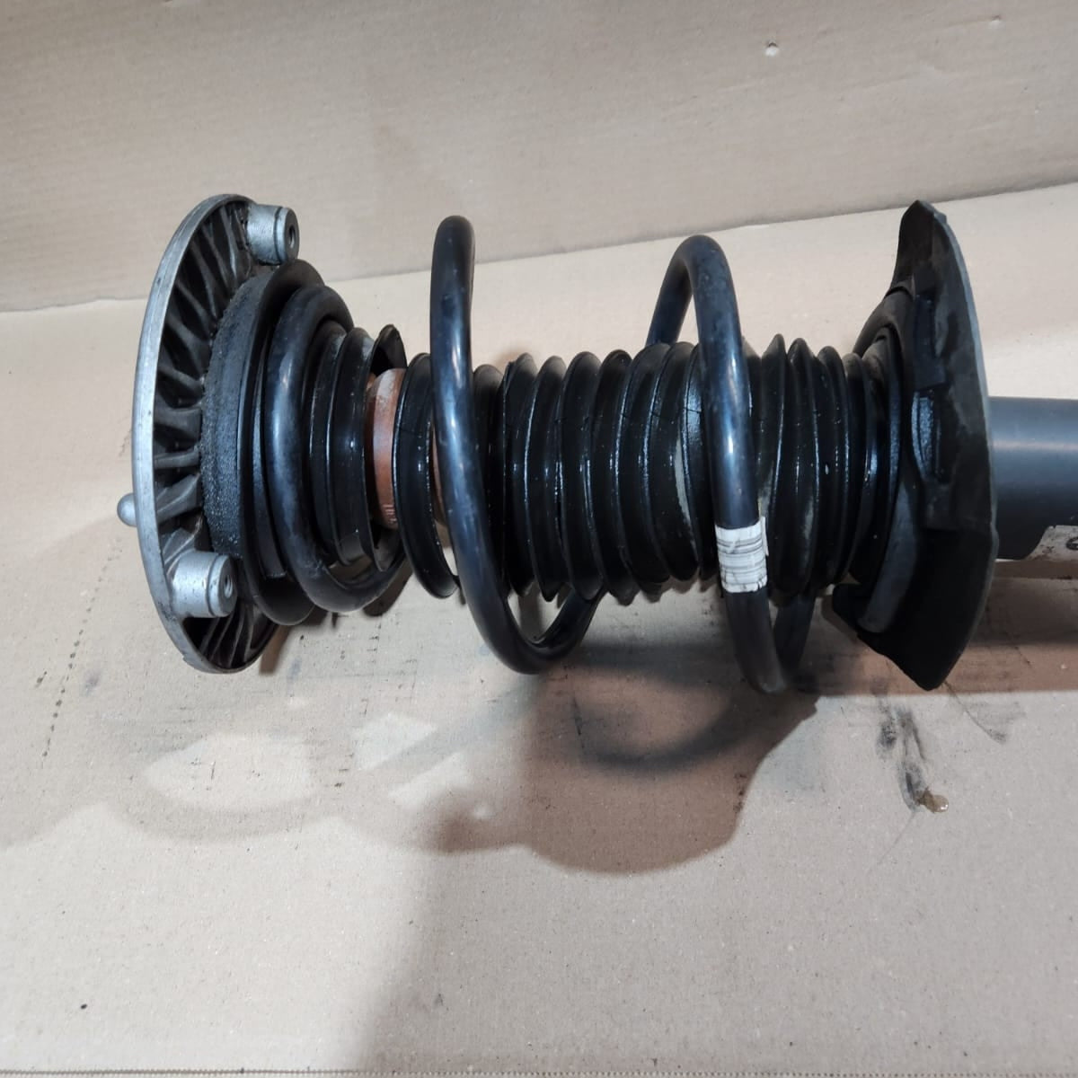 2012-2016 BMW 328i Front Shock Absorber With Coil Spring 6791579 F30 F31