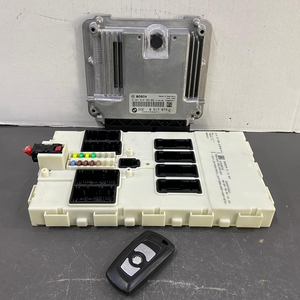 OEM BMW F30 N47N Engine Control Unit ECU SET DDE 8517874 FEM+KEY
