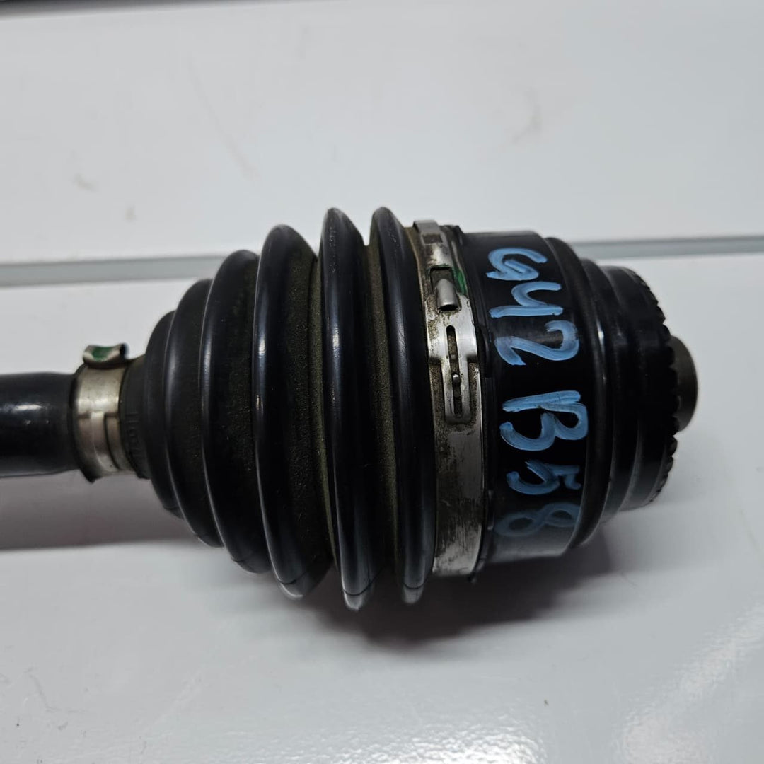 2018-2020 BMW 330i G20 G42 xDrive Output Shaft Front Right 8740588