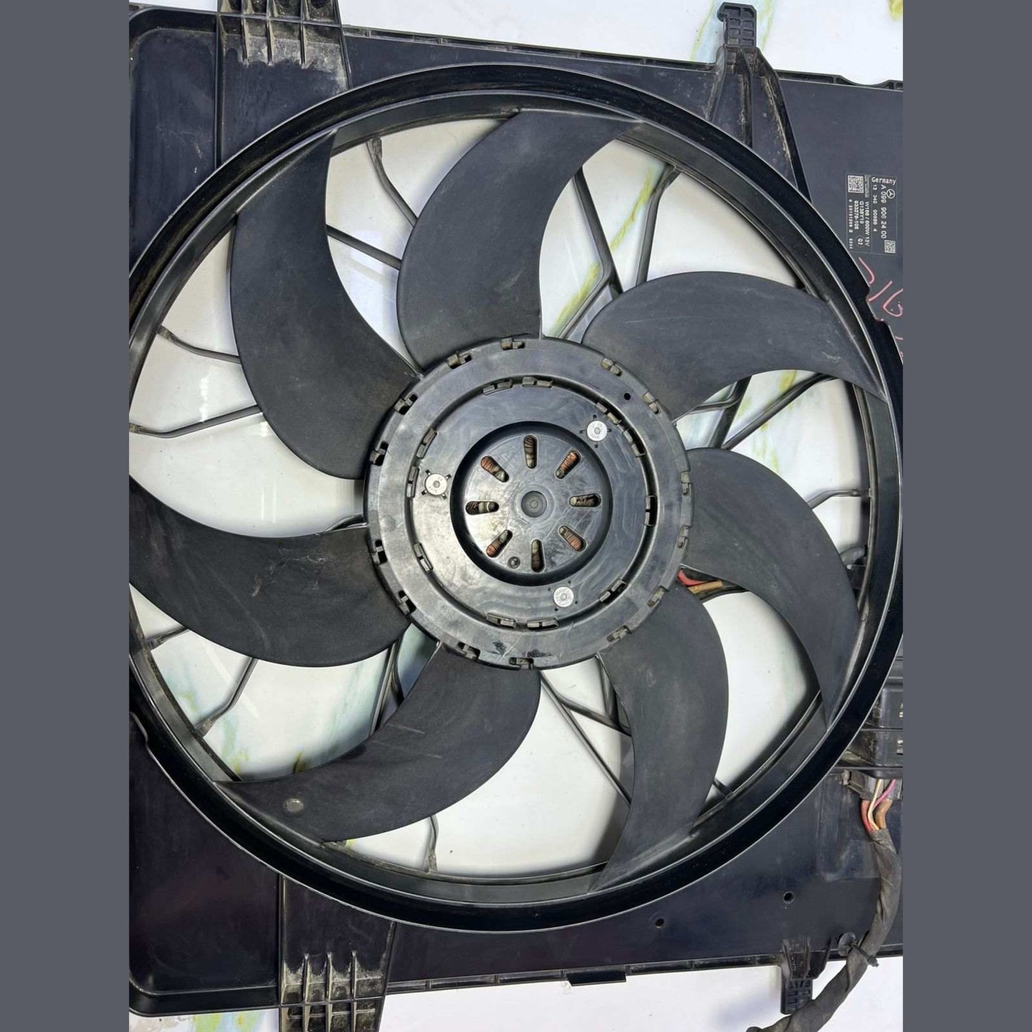 Mercedes-Benz Engine Cooling Fan Assembly A 099 906 24 00