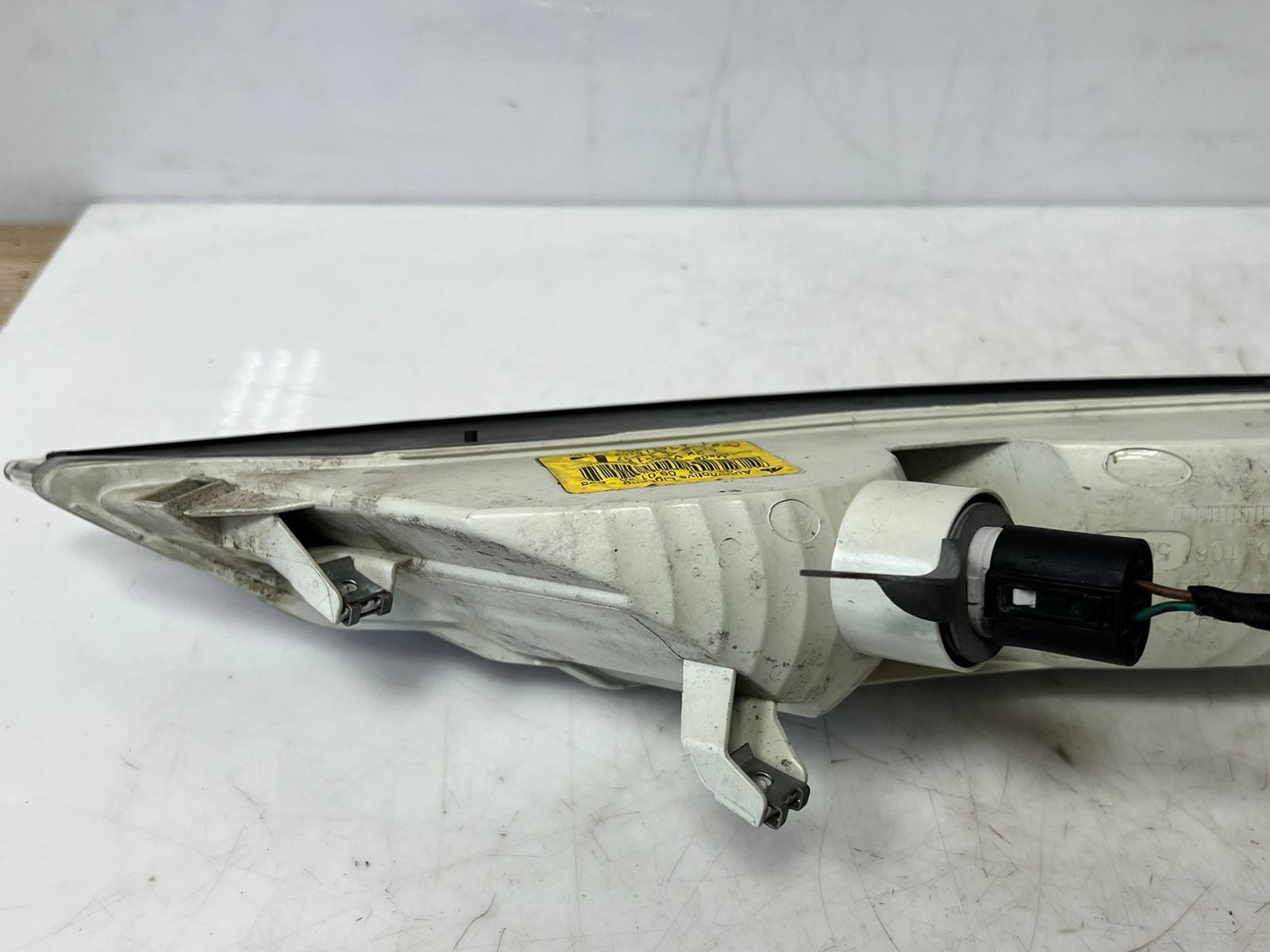 2007 BMW 650i 6 Series E63 Front Left Turn Indicator LIGHT 7165805 OEM
