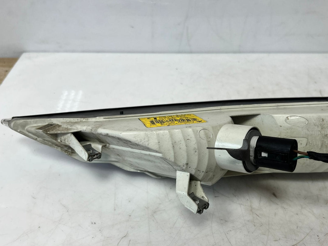 2007 BMW 650i 6 Series E63 Front Left Turn Indicator LIGHT 7165805 OEM