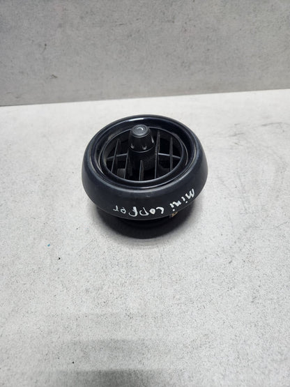 2015-2020 Mini Cooper Dashboard Air Vent Grille 9262413 F55 F56 F57