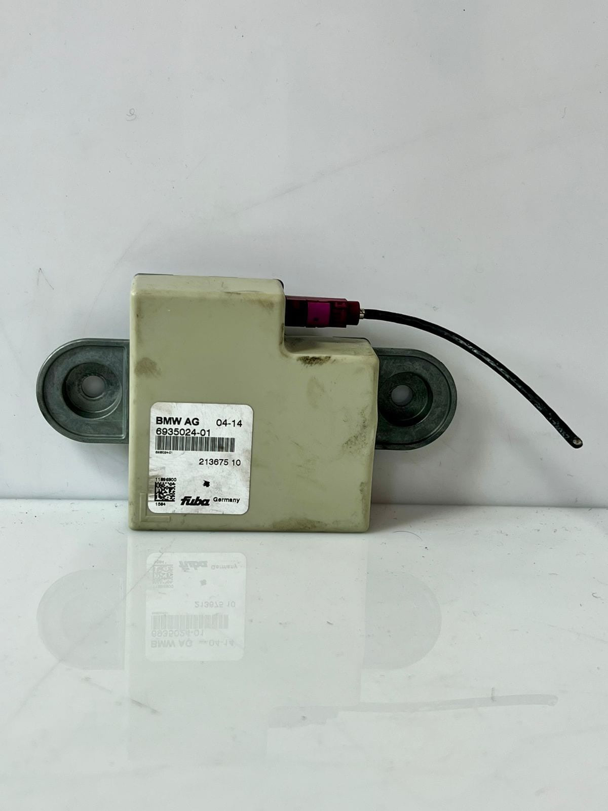 2011-2013 BMW 335I ANTENNA AMPLIFIER CONTROL MODULE 6935024-01 OEM 