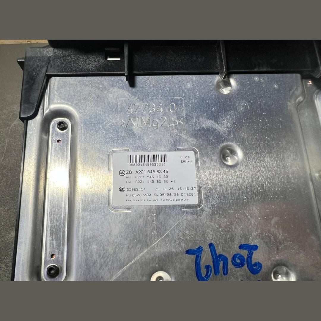 Mercedes W221 S-Class Front Fuse Relay Box SAM Control A221 5402250 A221 5458345